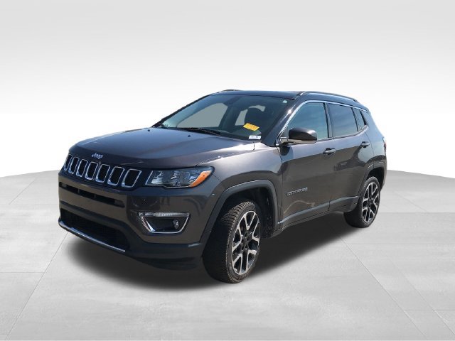 Used 2018 Jeep Compass Limited w/ Navigation Group AWD/4WD image 28