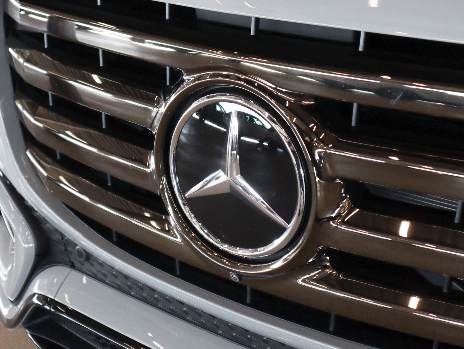 Used 2026 Mercedes-Benz GLS 450 4MATIC image 32