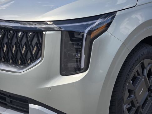 New 2026 Kia Carnival EX FWD image 7