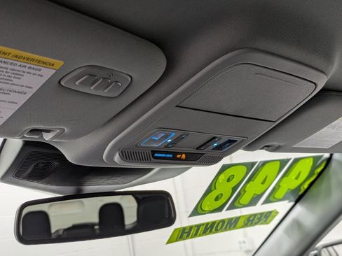 Used 2022 Ford Explorer Limited image 38