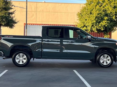 Used 2025 Chevrolet Silverado 1500 LT image 10