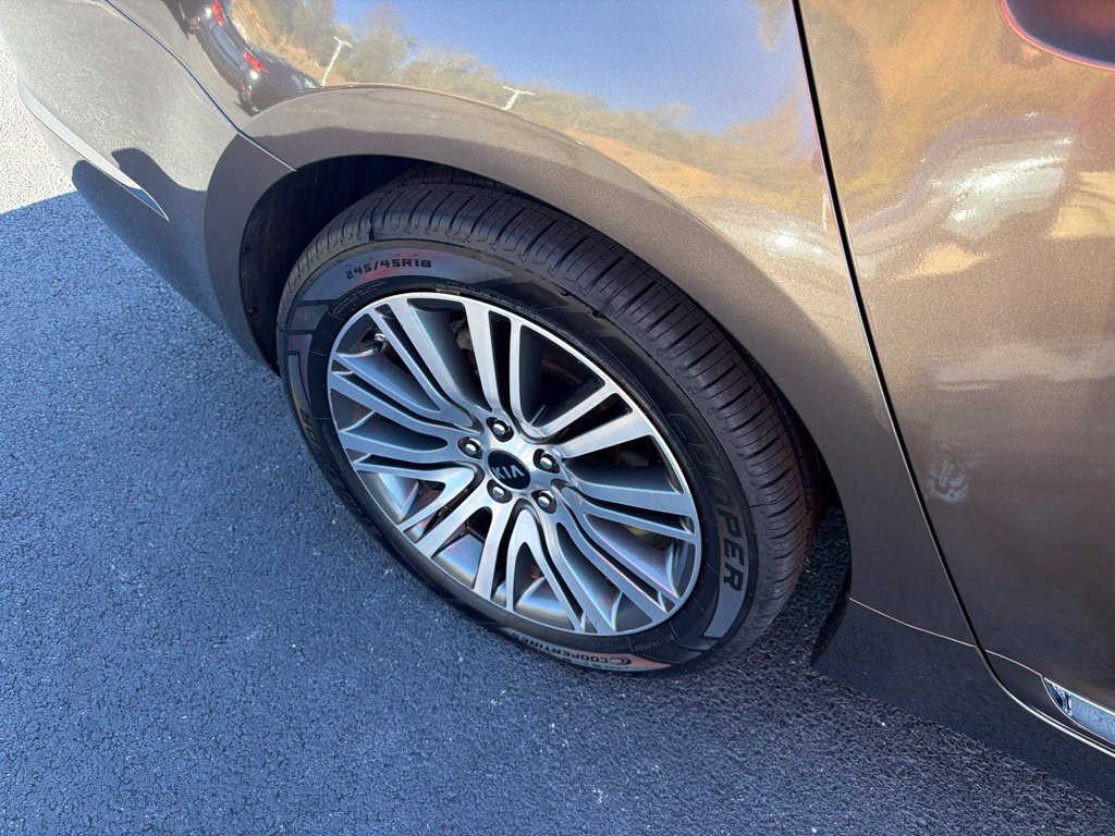 Used 2014 Kia Cadenza Premium FWD image 11
