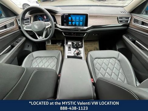 Certified 2025 Volkswagen Atlas SEL Premium R-Line image 15