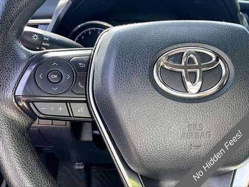 Used 2020 Toyota Camry LE w/ Convenience Package FWD image 16