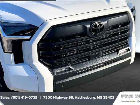 Used 2025 Toyota Tundra SR5 AWD/4WD image 22