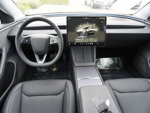 Used 2024 Tesla Model 3 Long Range image 2