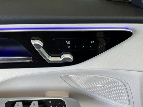 Certified 2025 Mercedes-Benz C 300 Sedan image 12