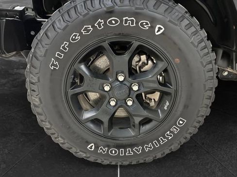Used 2022 Jeep Wrangler Sport AWD/4WD image 9