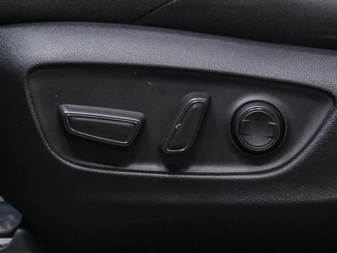 Used 2023 Toyota RAV4 SE image 20