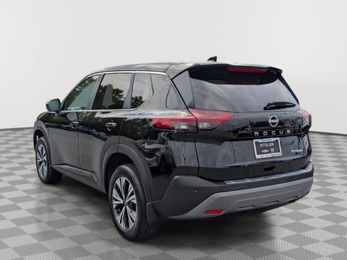 Used 2023 Nissan Rogue SV AWD/4WD image 3