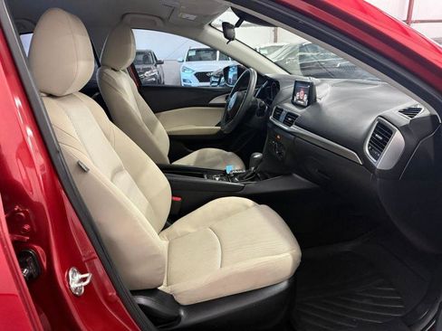 Used 2018 MAZDA MAZDA3 Sport image 22