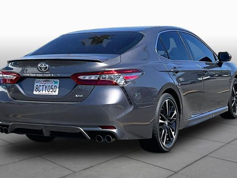 Used 2018 Toyota Camry XSE FWD image 12