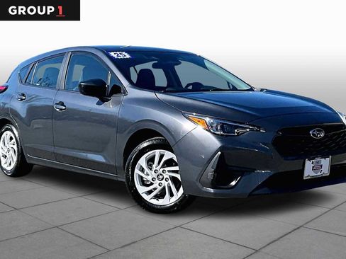 Used 2025 Subaru Impreza 2.0i image 2