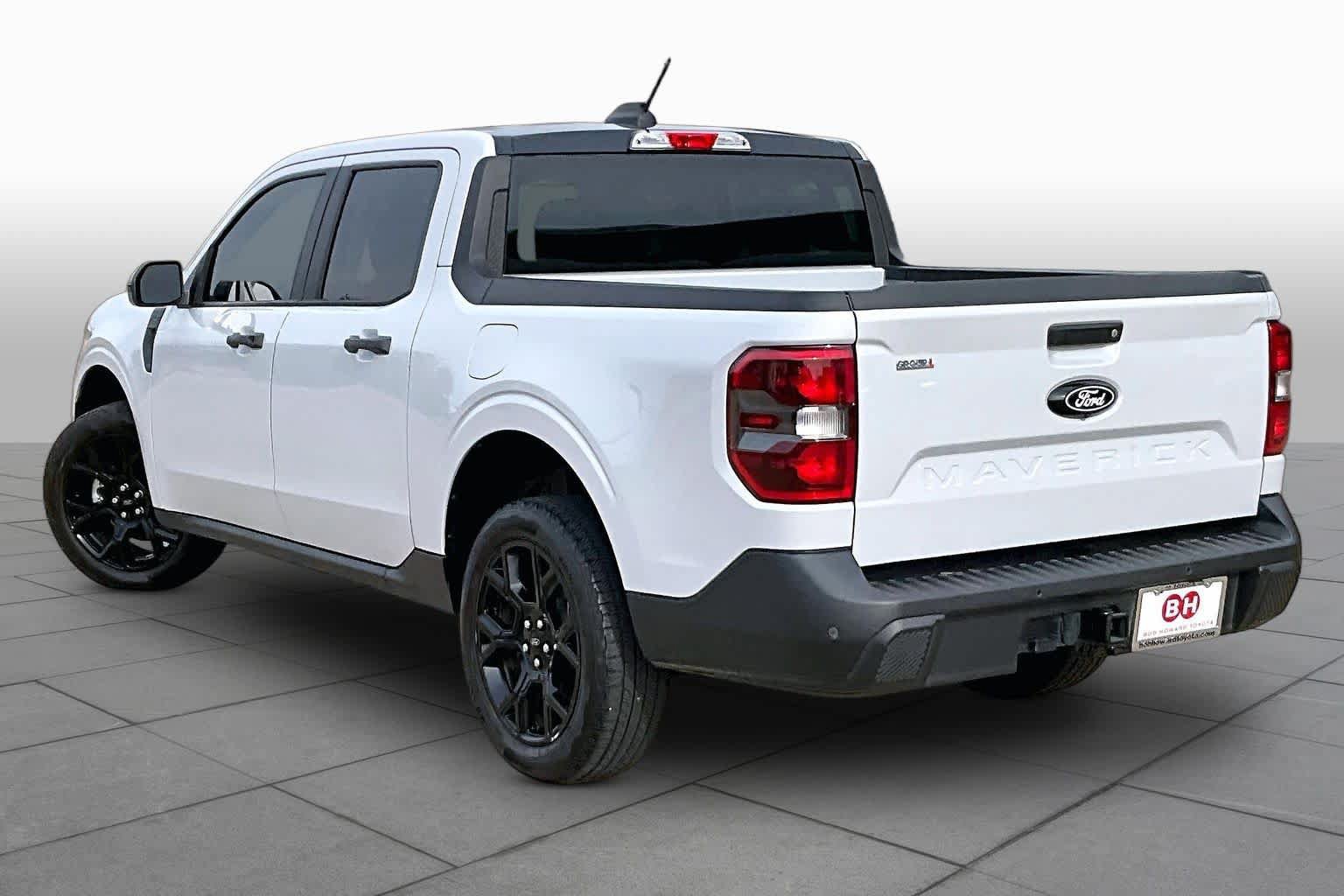 Used 2025 Ford Maverick XLT w/ Black Appearance Package AWD/4WD image 12
