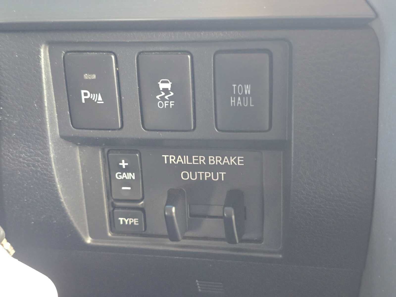 Used 2016 Toyota Tundra Platinum AWD/4WD image 30