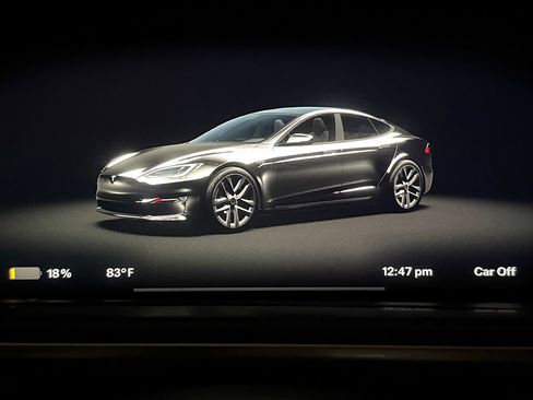 Used 2022 Tesla Model S Plaid AWD/4WD image 41