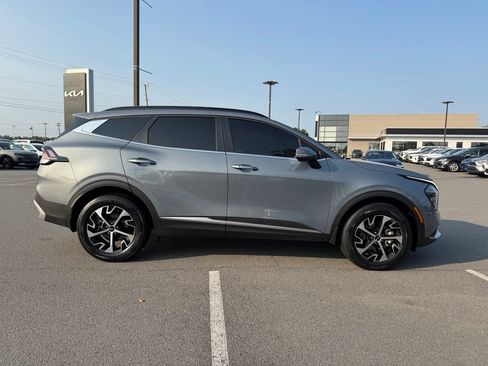 Certified 2025 Kia Sportage EX w/ Premium Package AWD/4WD image 9
