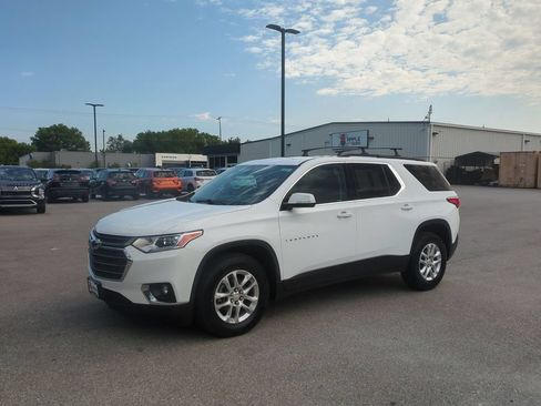 Used 2019 Chevrolet Traverse LT FWD image 1