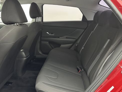 Used 2023 Hyundai Elantra SEL w/ Convenience Package image 27