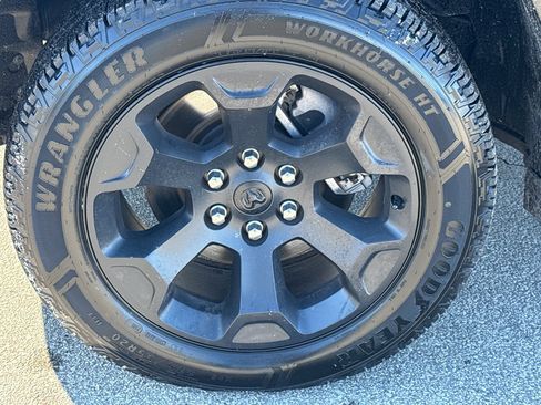 Used 2025 RAM 1500 Big Horn image 10