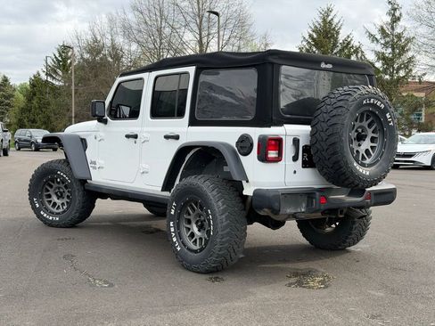 Used 2019 Jeep Wrangler Unlimited Sport S image 4