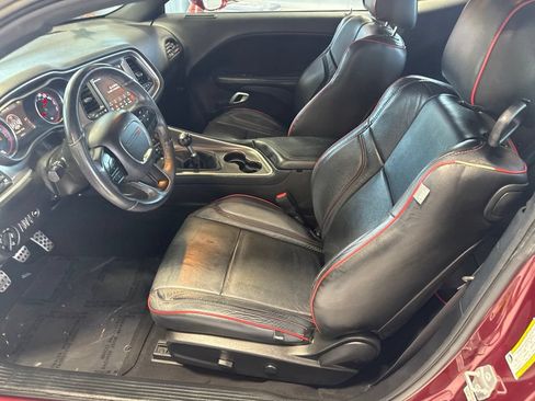 Used 2022 Dodge Challenger R/T Scat Pack RWD image 13
