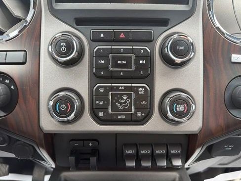 Used 2016 Ford F350 Lariat w/ Lariat Ultimate Package AWD/4WD image 23