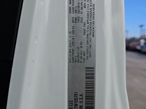 New 2026 Jeep Wrangler Unlimited Sahara AWD/4WD image 32