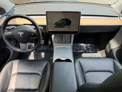 Used 2023 Tesla Model Y Long Range AWD/4WD image 40
