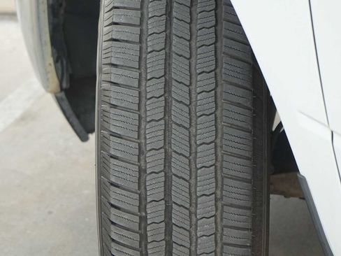 Used 2014 RAM 1500 Classic SLT image 29