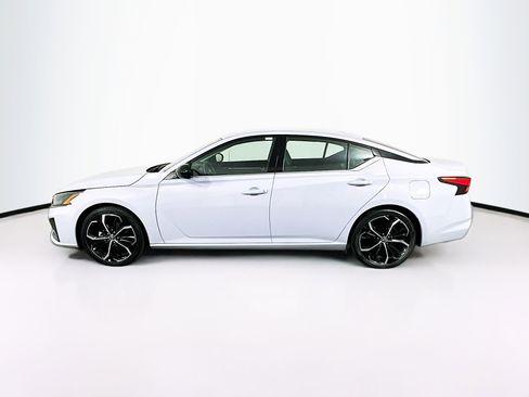 Used 2024 Nissan Altima 2.5 SR image 4