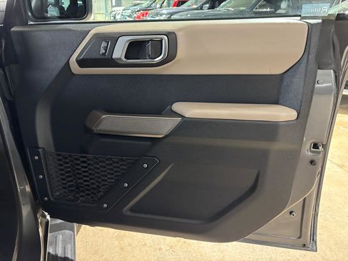 Used 2022 Ford Bronco Wildtrak image 16