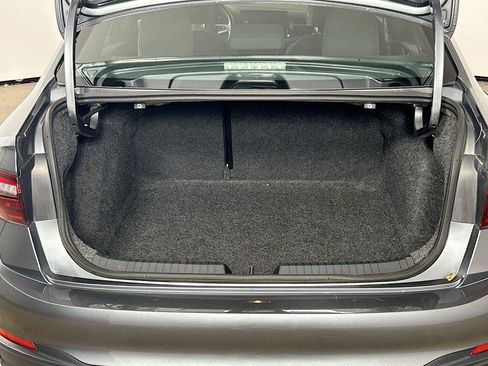 Certified 2025 Volkswagen Jetta Sport FWD image 24