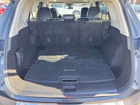 Used 2023 Nissan Rogue SL image 24
