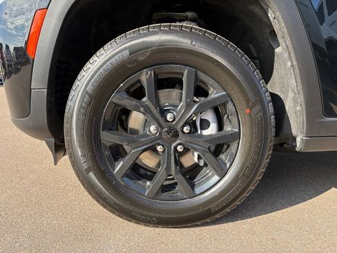 New 2026 Jeep Grand Cherokee Altitude AWD/4WD image 8