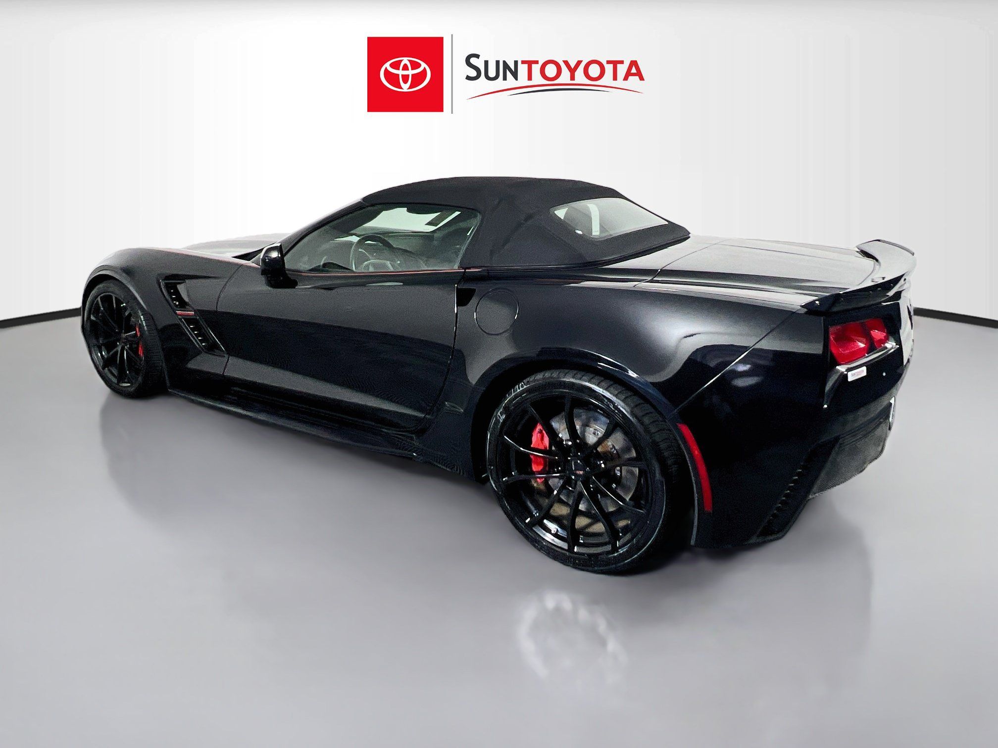Used 2018 Chevrolet Corvette Grand Sport RWD image 6