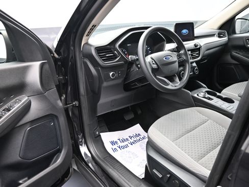 Used 2020 Ford Escape SE FWD image 10