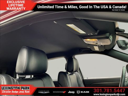 Used 2022 Jeep Grand Cherokee Laredo X AWD/4WD image 26
