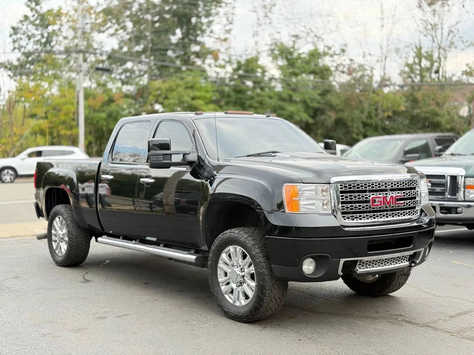 Used 2014 GMC Sierra 2500 Denali w/ Snow Plow Prep Package AWD/4WD image 4
