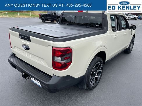 Used 2025 Ford Maverick Lariat w/ 4K Tow Package AWD/4WD image 24