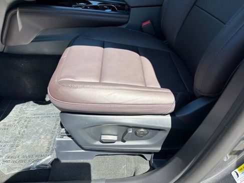 New 2026 Ford Explorer Platinum w/ LUX Leather Package AWD/4WD image 15