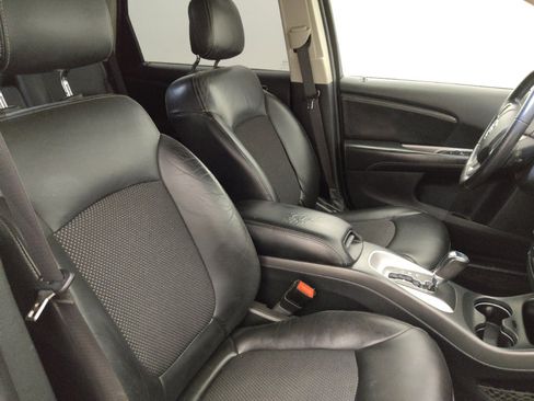 Used 2018 Dodge Journey Crossroad FWD image 21