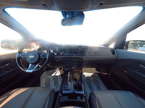 Used 2016 Kia Sedona SX Limited FWD image 23