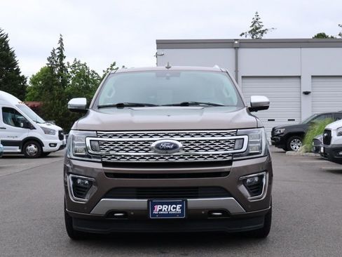 Used 2018 Ford Expedition Platinum AWD/4WD image 2