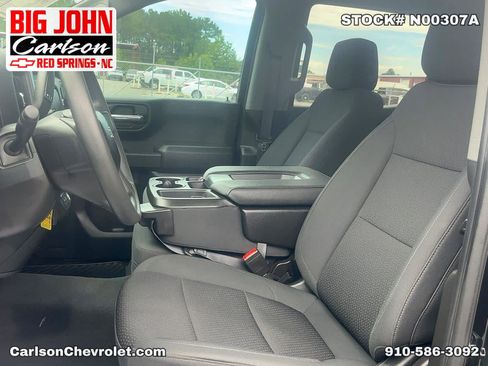 Used 2021 Chevrolet Silverado 1500 Custom Trail Boss AWD/4WD image 32