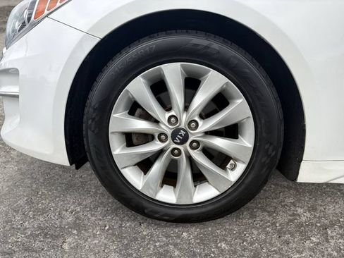 Used 2016 Kia Optima EX w/ Premium Package FWD image 14