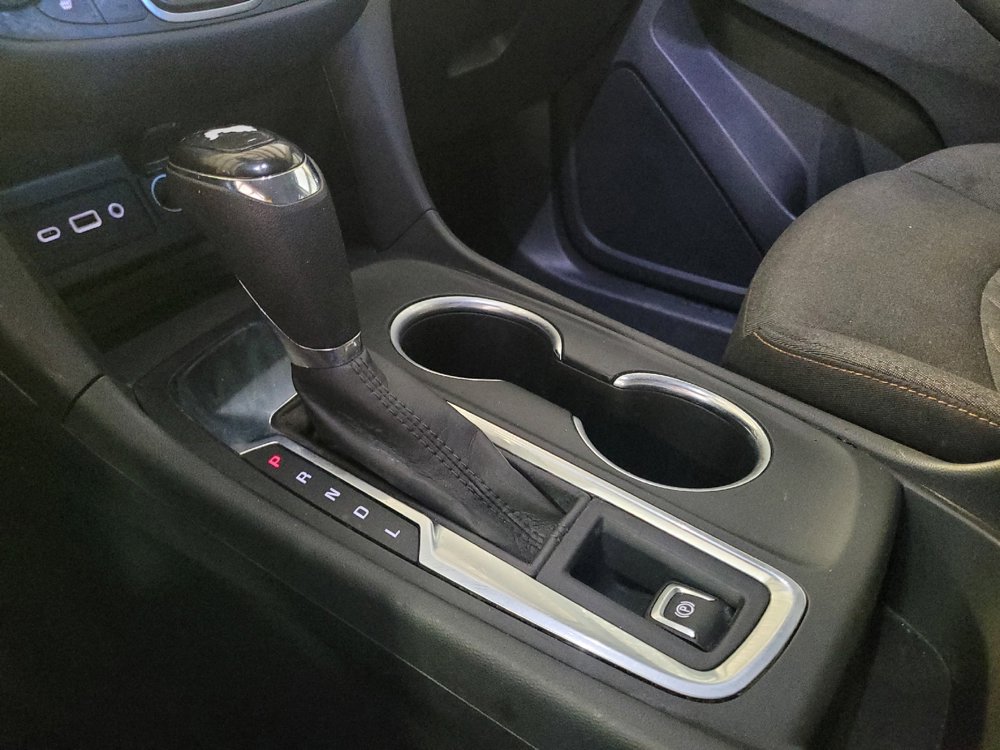 Used 2021 Chevrolet Equinox LT FWD image 26