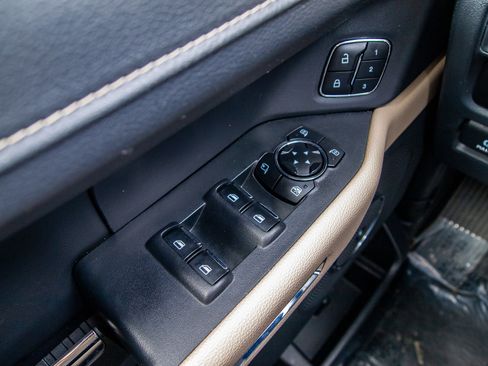 Used 2024 Ford Expedition Max Limited image 23