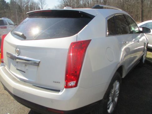 Used 2016 Cadillac SRX Luxury image 4