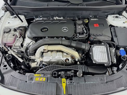 New 2026 Mercedes-Benz GLB 250 image 10